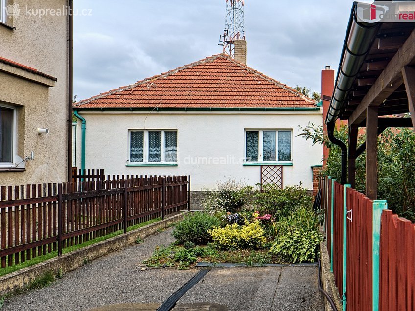 Prodej  rodinného domu 68 m^2 Jenečská, Hostivice 