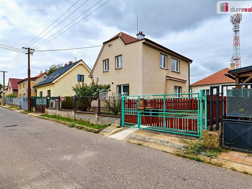 Prodej  rodinného domu 68 m^2 Jenečská, Hostivice 