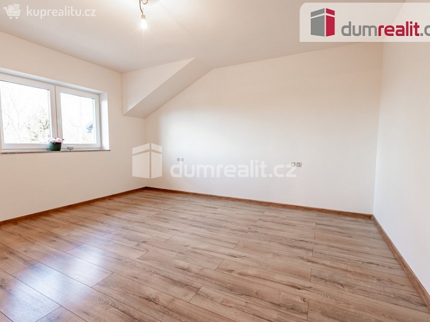 Pronájem  vily 226 m^2 Slámova, Praha-Nedvězí 