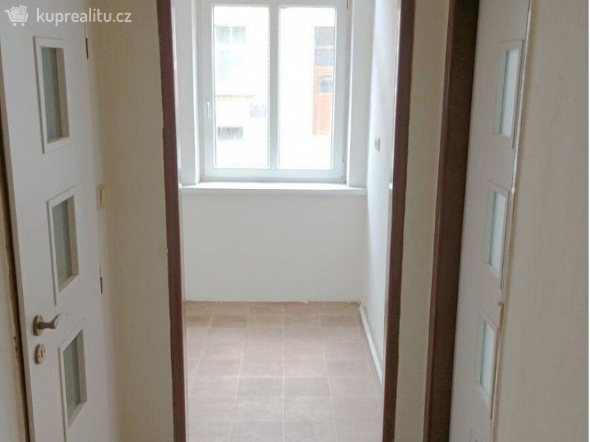 Pronájem bytu 1+1 25 m^2 Mánesova 287, Cheb 