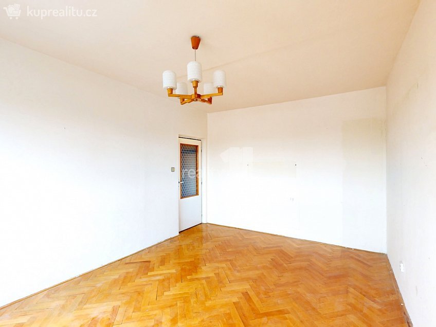 Prodej bytu 2+1 56 m^2 Zvonková, Praha 10 