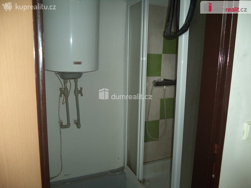 Pronájem  výrobních prostor 940 m^2 Výškovická, Ostrava 