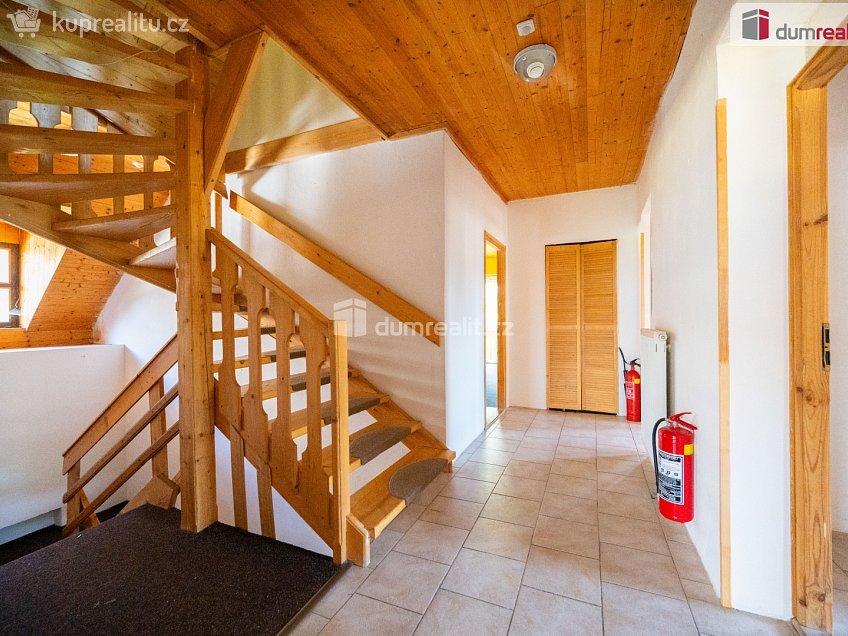 Prodej  ubytovacího zařízení 366 m^2 Frymburk, Frymburk 