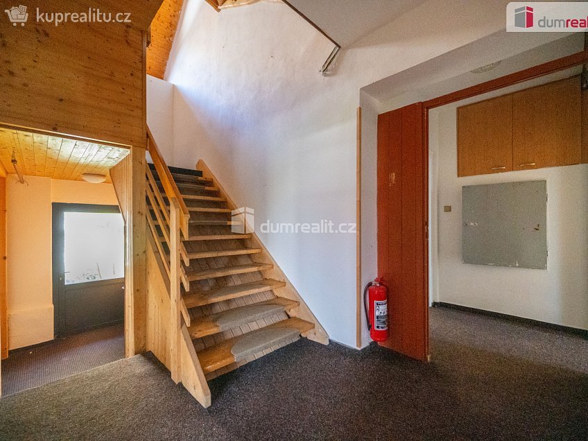 Prodej  ubytovacího zařízení 366 m^2 Frymburk, Frymburk 