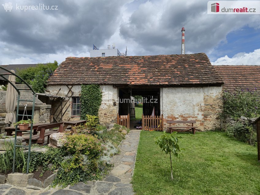 Prodej  restauračního zařízení 130 m^2 náměstí J. V. Kamarýta, Velešín 