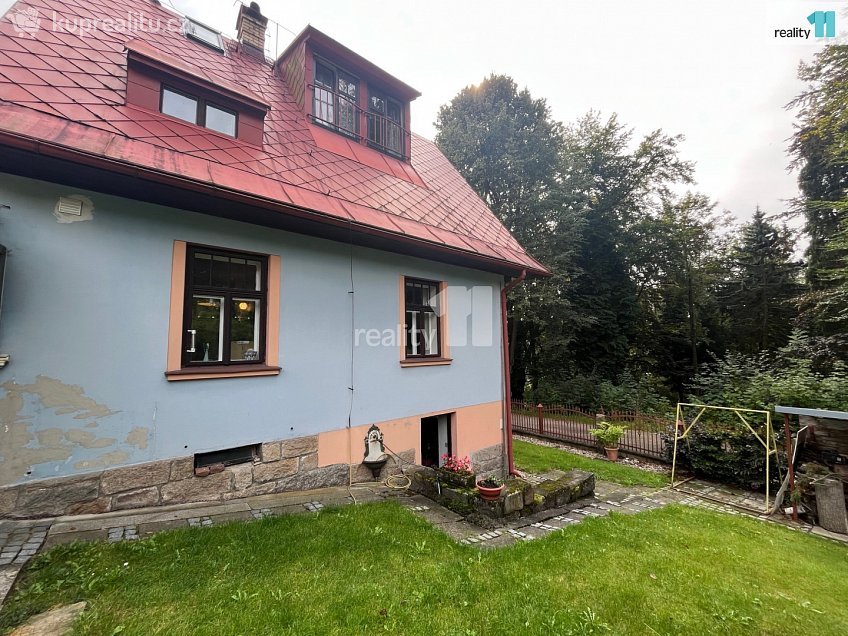 Prodej  rodinného domu 728 m^2 Na Svahu, Jablonec nad Nisou 