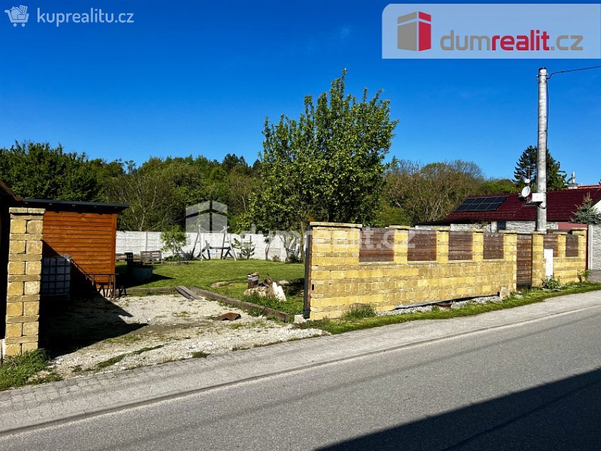 Prodej  stavebního pozemku 418 m^2 Břestek, Břestek 