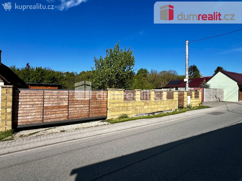 Prodej  stavebního pozemku 418 m^2 Břestek, Břestek 