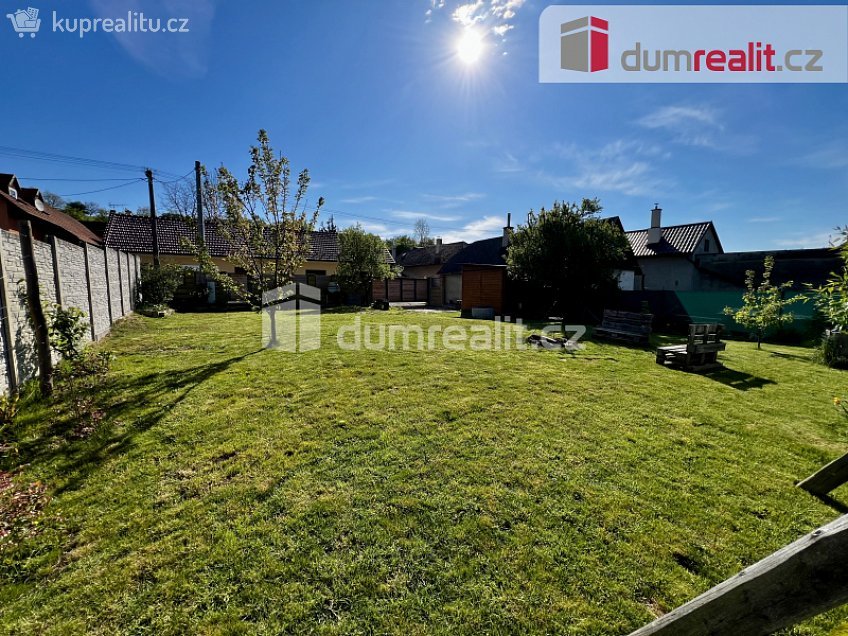 Prodej  stavebního pozemku 418 m^2 Břestek, Břestek 