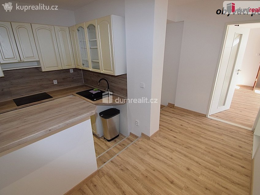Pronájem bytu 2+1 72 m^2 Klimentská, Praha 1 