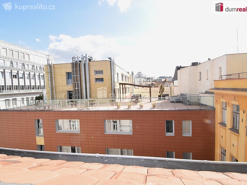 Pronájem bytu 2+1 72 m^2 Klimentská, Praha 1 
