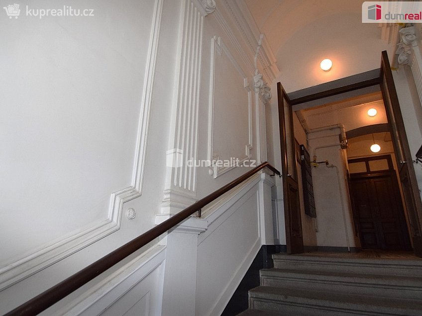 Pronájem bytu 2+1 72 m^2 Klimentská, Praha 1 
