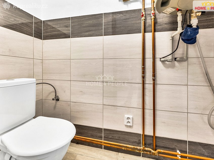Pronájem bytu 2+kk 76 m^2 Chrášťany, Chrášťany 