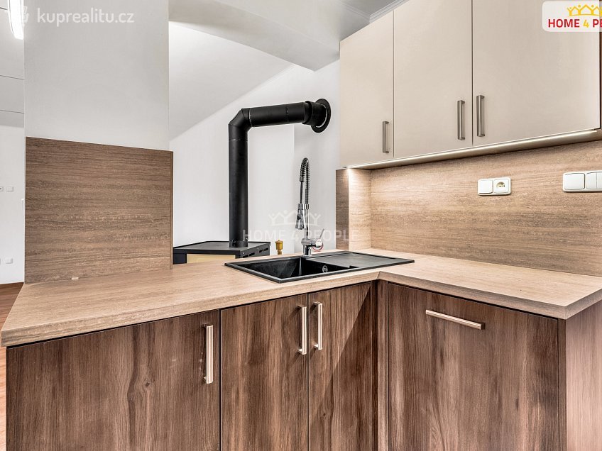 Pronájem bytu 2+kk 76 m^2 Chrášťany, Chrášťany 