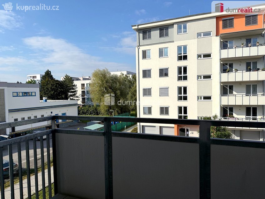 Prodej bytu 1+kk 35 m^2 Zahrádky, Uherské Hradiště 