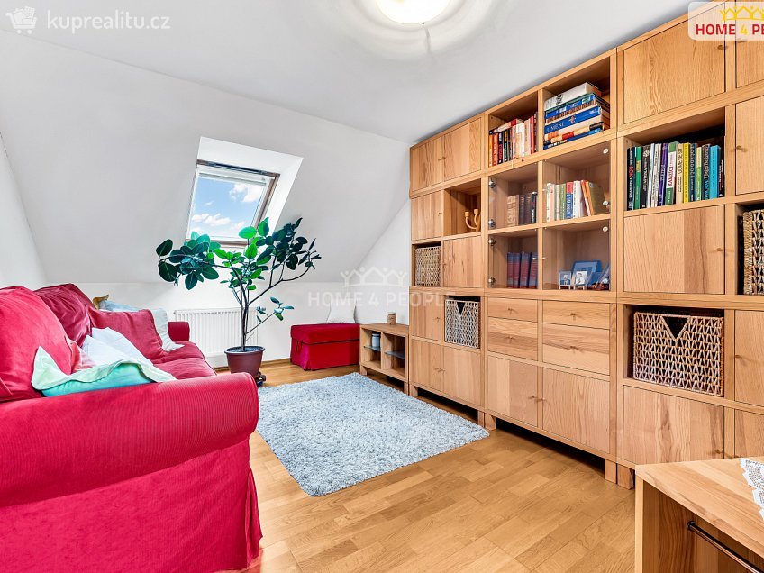 Prodej  rodinného domu 270 m^2 Na Vyhlídce, Hradec nad Moravicí 