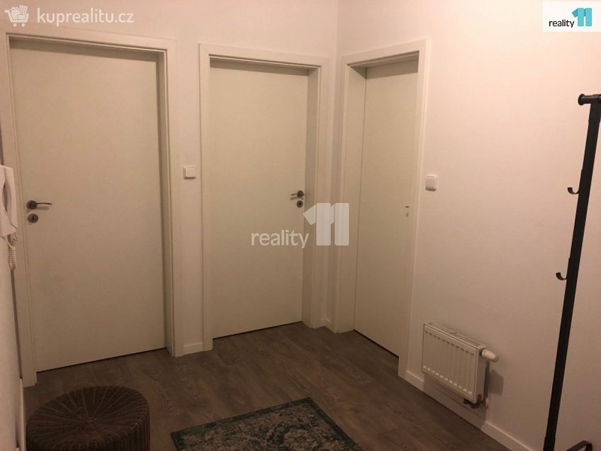 Pronájem bytu 2+kk 56 m^2 Vltavínová, Plzeň 
