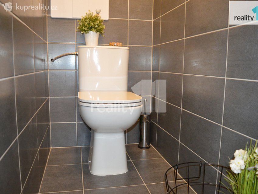 Pronájem bytu 2+kk 40 m^2 Rimavské Soboty, Kolín 