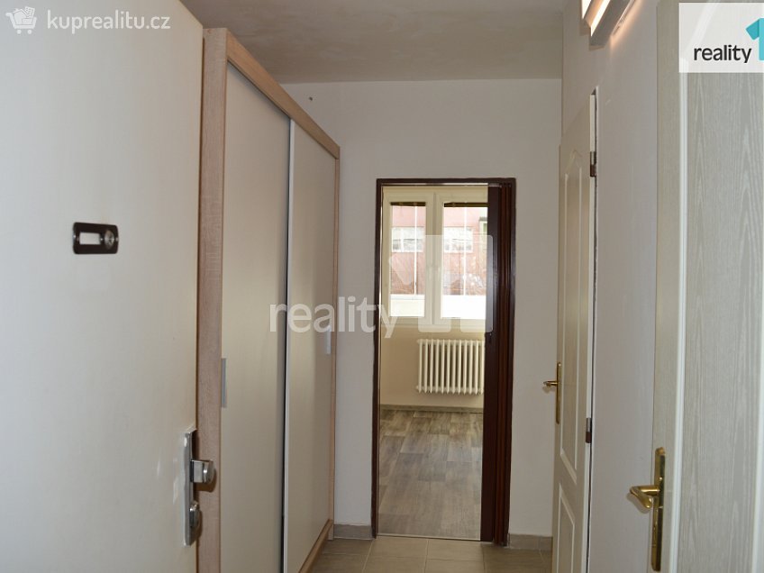 Pronájem bytu 2+kk 40 m^2 Rimavské Soboty, Kolín 