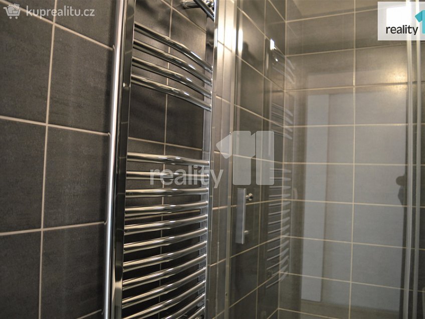Pronájem bytu 2+kk 40 m^2 Rimavské Soboty, Kolín 