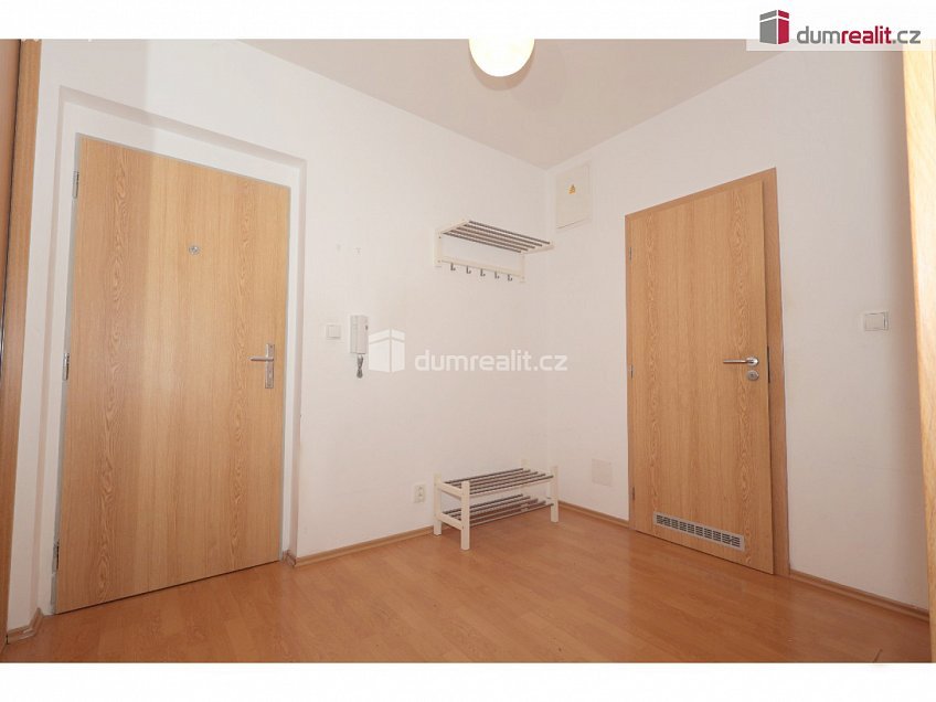 Pronájem bytu 2+kk 71 m^2 Rýnská, Praha-Čakovice 