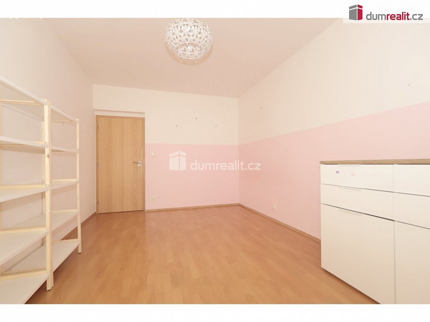 Pronájem bytu 2+kk 71 m^2 Rýnská, Praha-Čakovice 