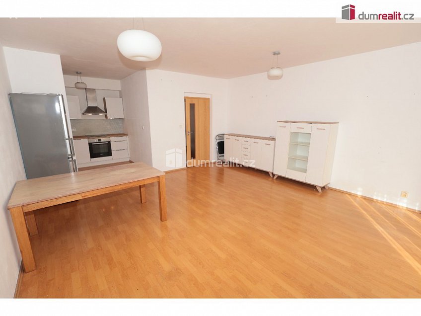 Pronájem bytu 2+kk 71 m^2 Rýnská, Praha-Čakovice 