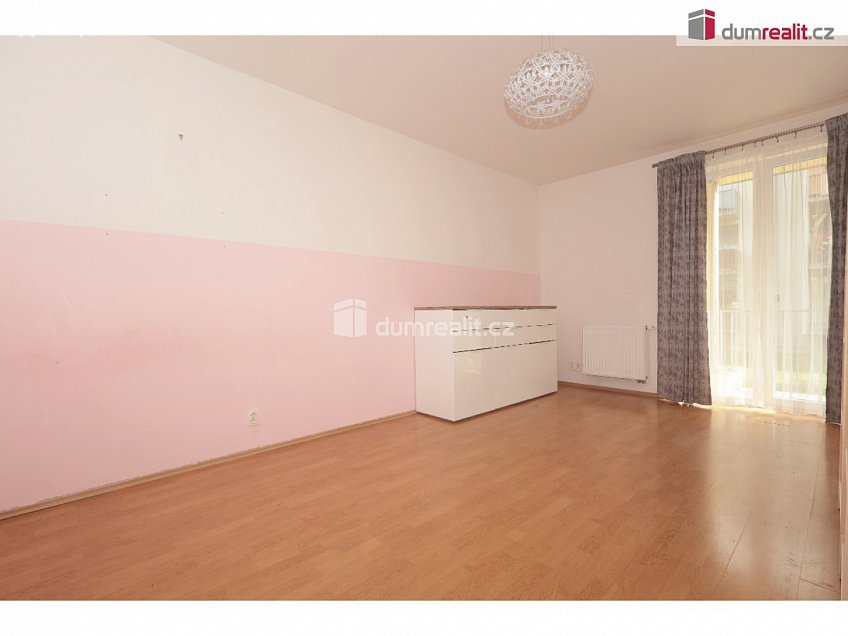 Pronájem bytu 2+kk 71 m^2 Rýnská, Praha-Čakovice 