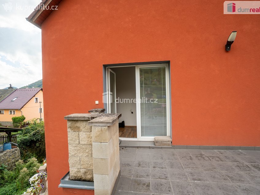 Prodej  vily 303 m^2 V Průčelí, Ústí nad Labem 
