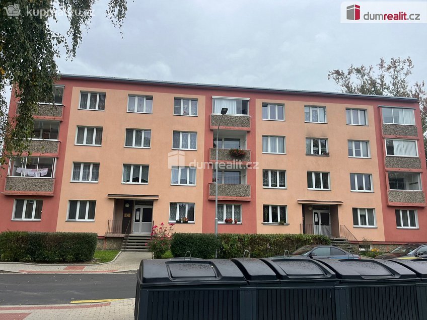 Pronájem bytu 2+1 54 m^2 Mírová, Cheb 