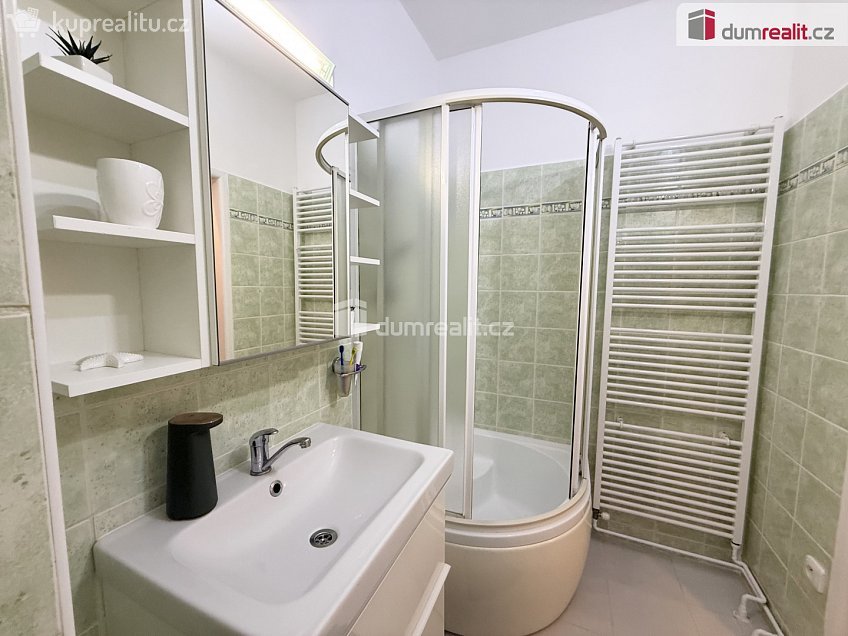 Prodej bytu 2+kk 52 m^2 Školská čtvrť, Frenštát pod Radhoštěm 