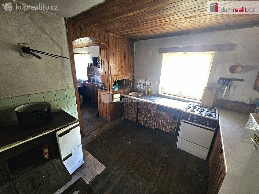Prodej  chalupy 75 m^2 Žlutice, Žlutice 