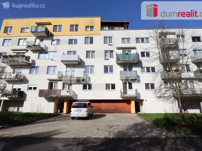 Pronájem bytu 1+kk 38 m^2 Nejdlova, Karlovy Vary 
