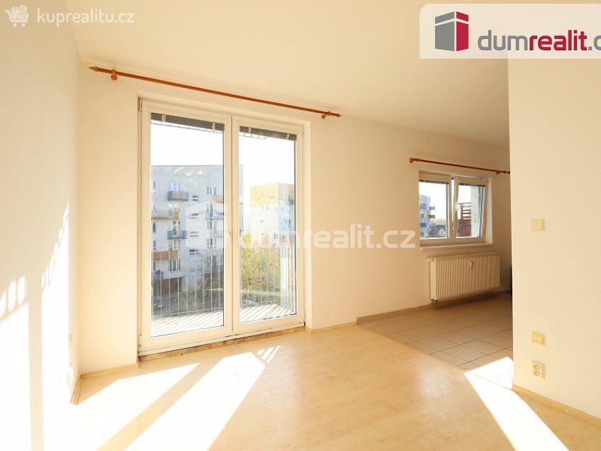 Pronájem bytu 1+kk 38 m^2 Nejdlova, Karlovy Vary 