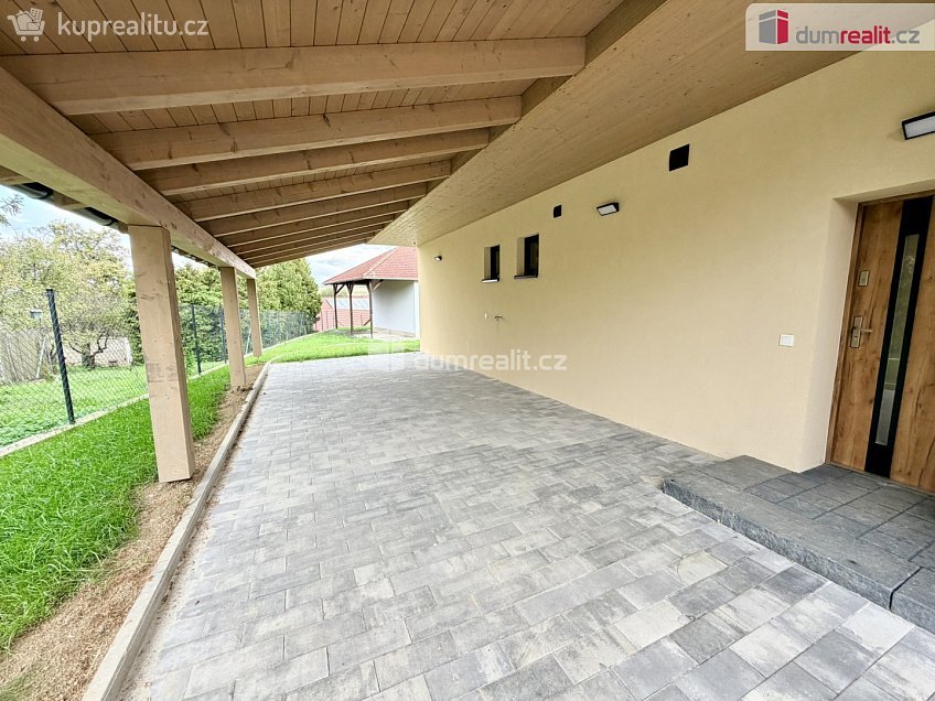 Prodej  rodinného domu 250 m^2 Tečovice, Tečovice 