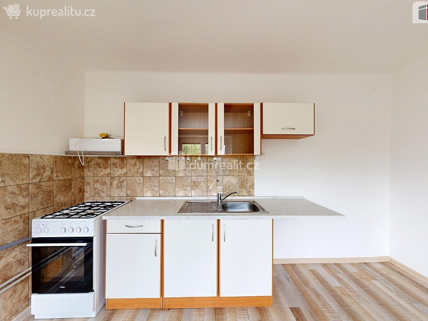 Pronájem bytu 2+kk 33 m^2 Polní, Opava 