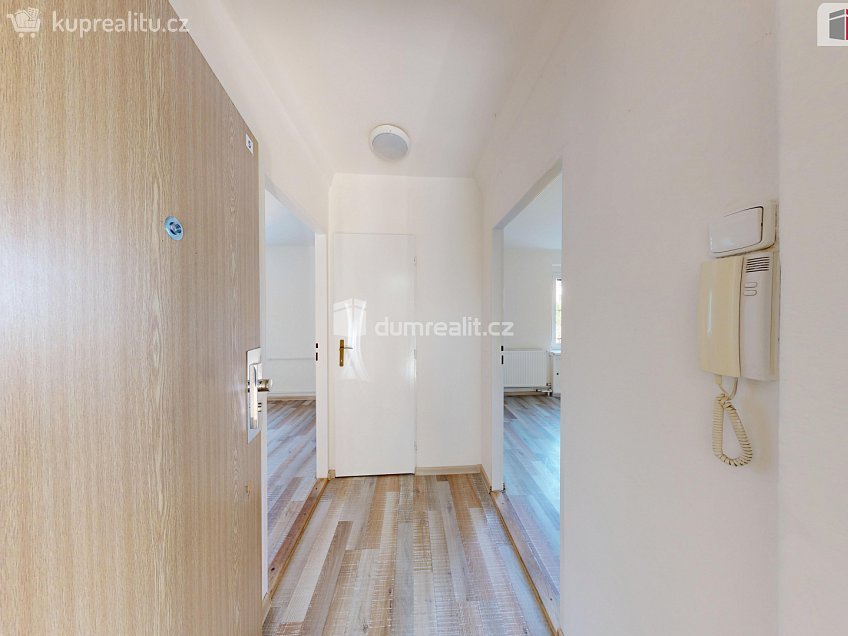 Pronájem bytu 2+kk 33 m^2 Polní, Opava 