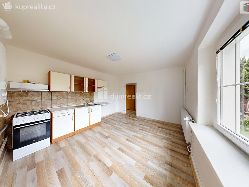 Pronájem bytu 2+kk 33 m^2 Polní, Opava 