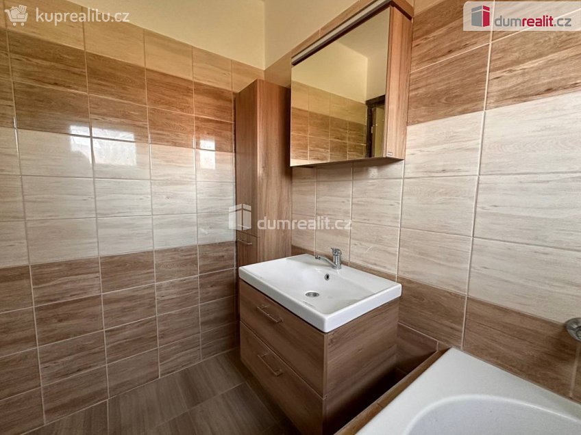 Prodej  rodinného domu 117 m^2 Arbesova, Pardubice 