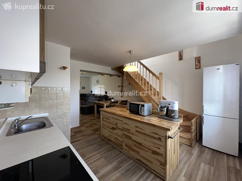 Prodej bytu 4+kk 102 m^2 Nerudova, Podivín 