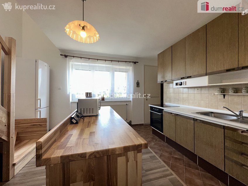 Prodej bytu 4+kk 102 m^2 Nerudova, Podivín 