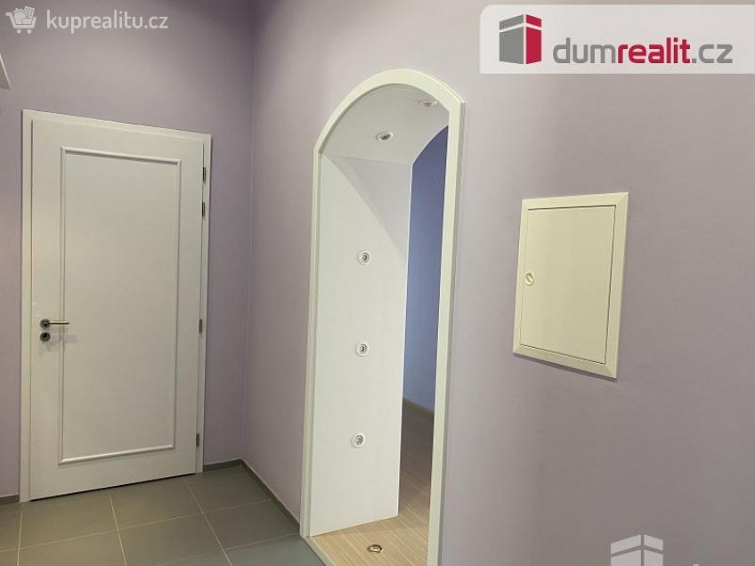 Prodej bytu 2+1 102 m^2 Hlavní třída, Mariánské Lázně 