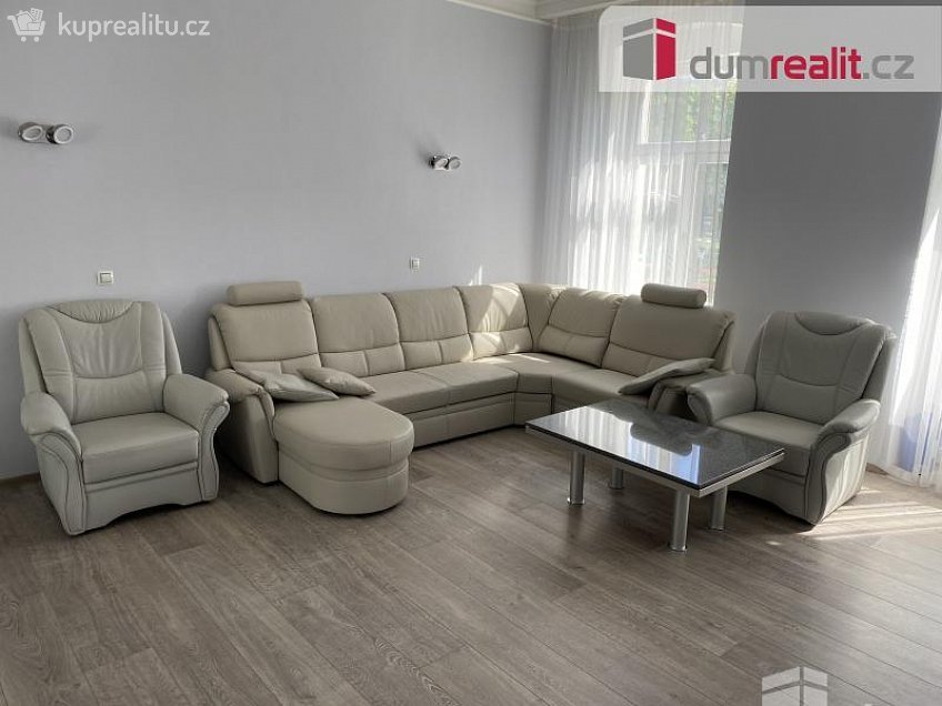 Prodej bytu 2+1 102 m^2 Hlavní třída, Mariánské Lázně 