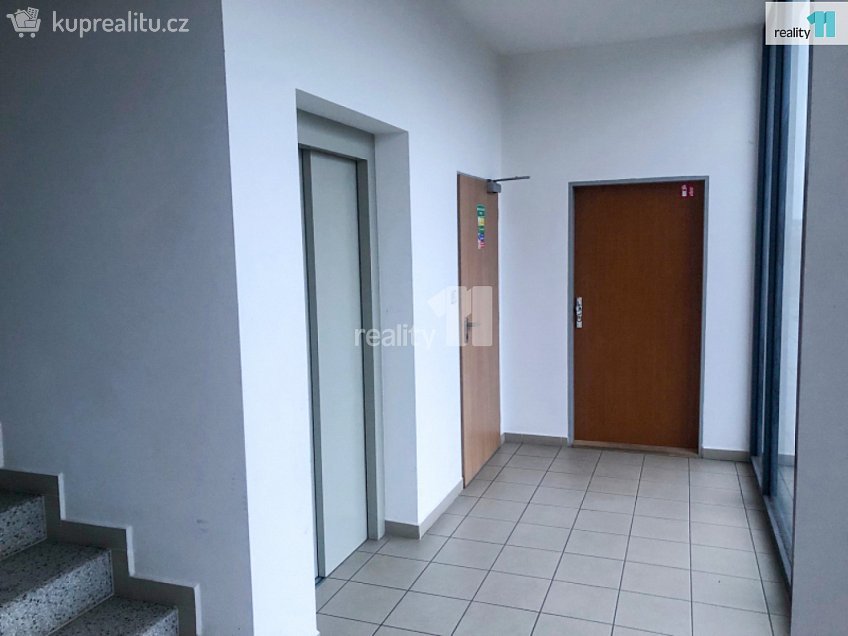 Pronájem bytu 2+kk 56 m^2 Vltavínová, Plzeň 