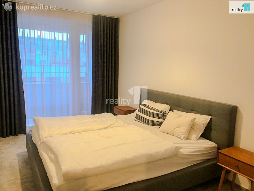 Pronájem bytu 2+kk 56 m^2 Vltavínová, Plzeň 