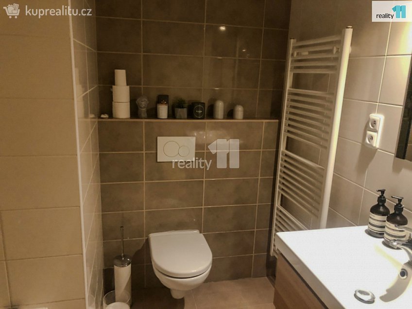 Pronájem bytu 2+kk 56 m^2 Vltavínová, Plzeň 