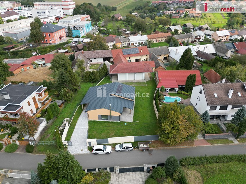 Prodej  rodinného domu 250 m^2 Tečovice, Tečovice 