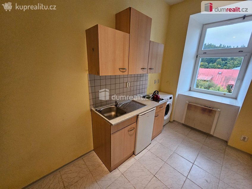 Pronájem bytu 2+kk 40 m^2 Úzká, Mariánské Lázně 