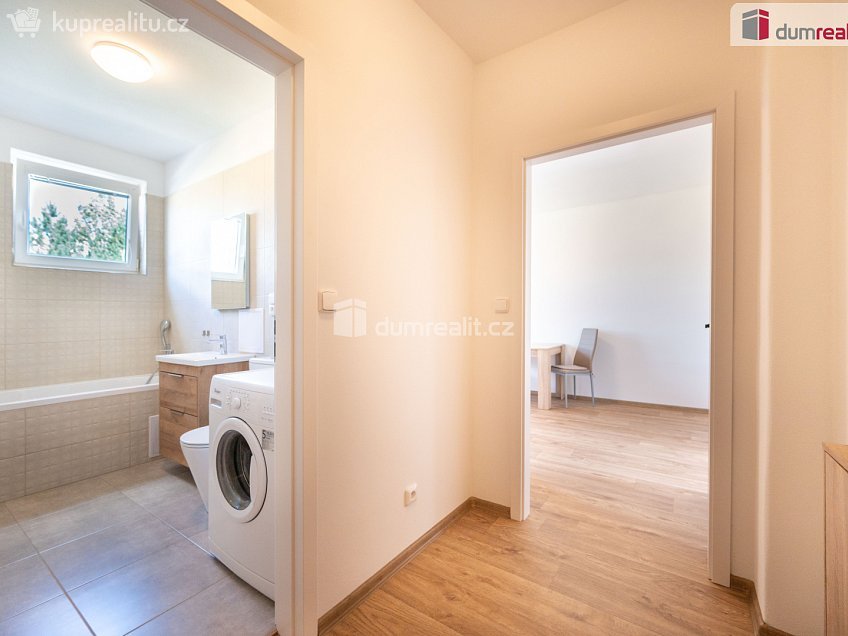 Pronájem bytu 2+kk 41 m^2 Čéčova, České Budějovice 