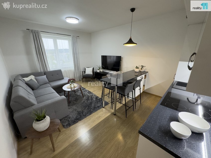 Prodej bytu 2+kk 49 m^2 V závětří, Praha 7 